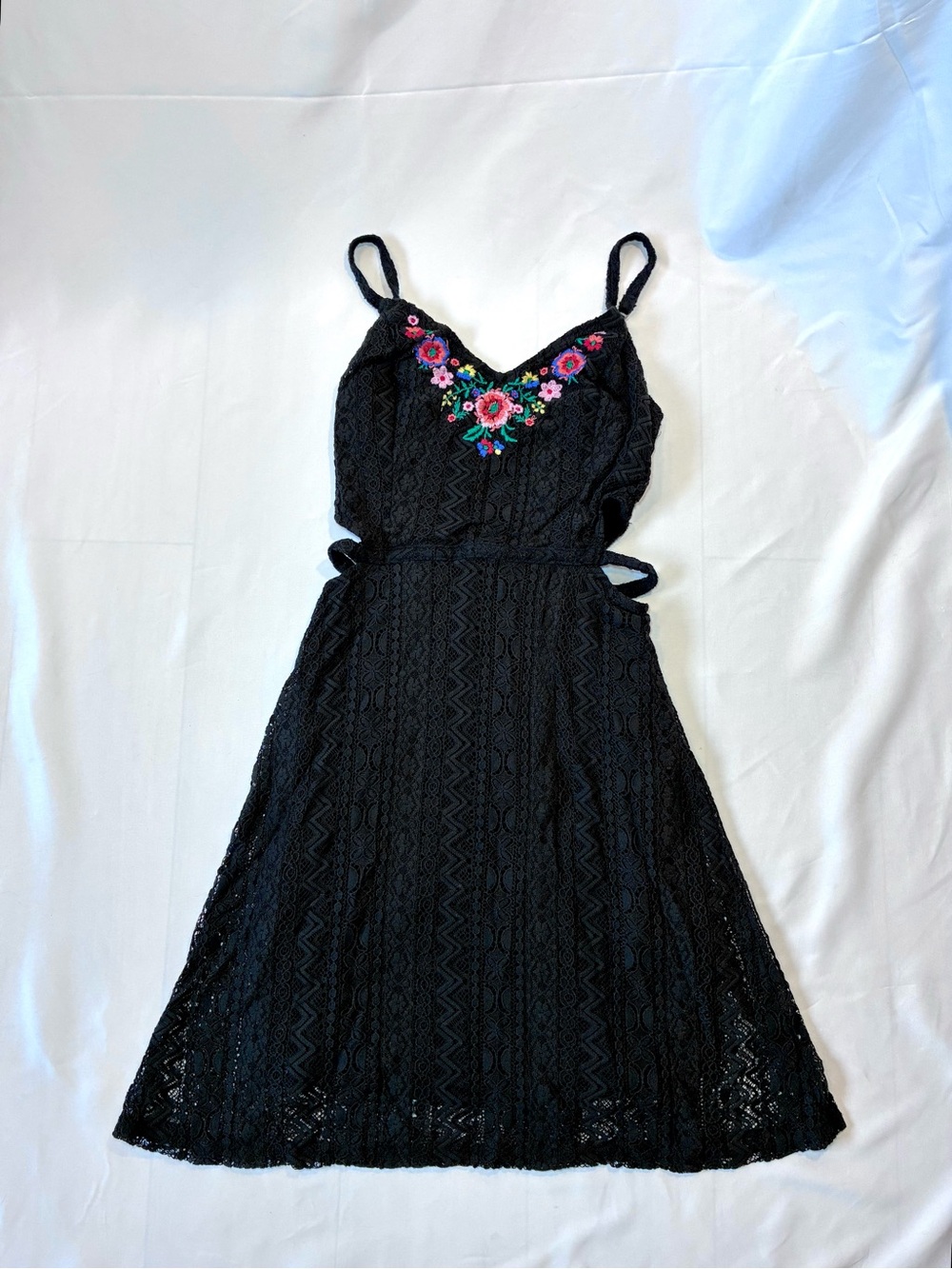 Hollister Embroidered Floral Lace Dress